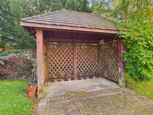 COVERED CYCLE STORE- click for photo gallery